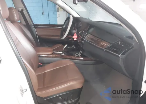 2011 BMW X5 xDrive35I/xDrive35I Premium/xDrive35I Sport Activity z USA, uszkodzony, nr VIN 5UXZV4C54BL410307